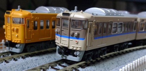 Bトレ113系/115系カフェオレ＆濃黄色をゲット: 旧オキラクウサギ